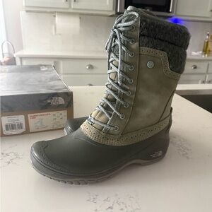 The North Face Women's Shellista Boots - Green